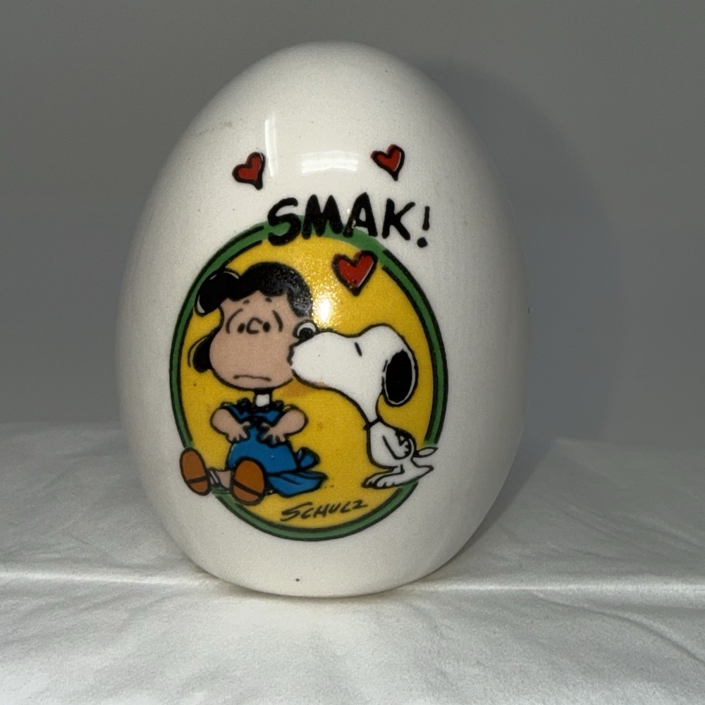 Vtg.  Peanuts Snoopy "SMAK"  Ceramic Egg By Aviva Japan